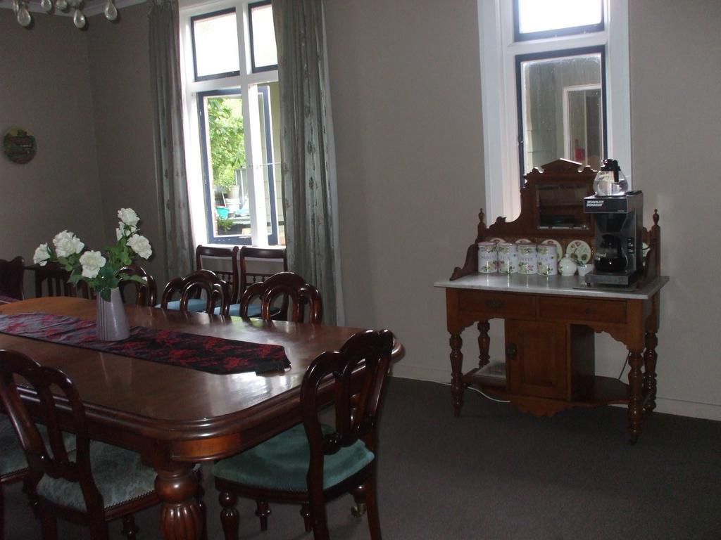 Elizabeth Court Bed And Breakfast Timaru Extérieur photo